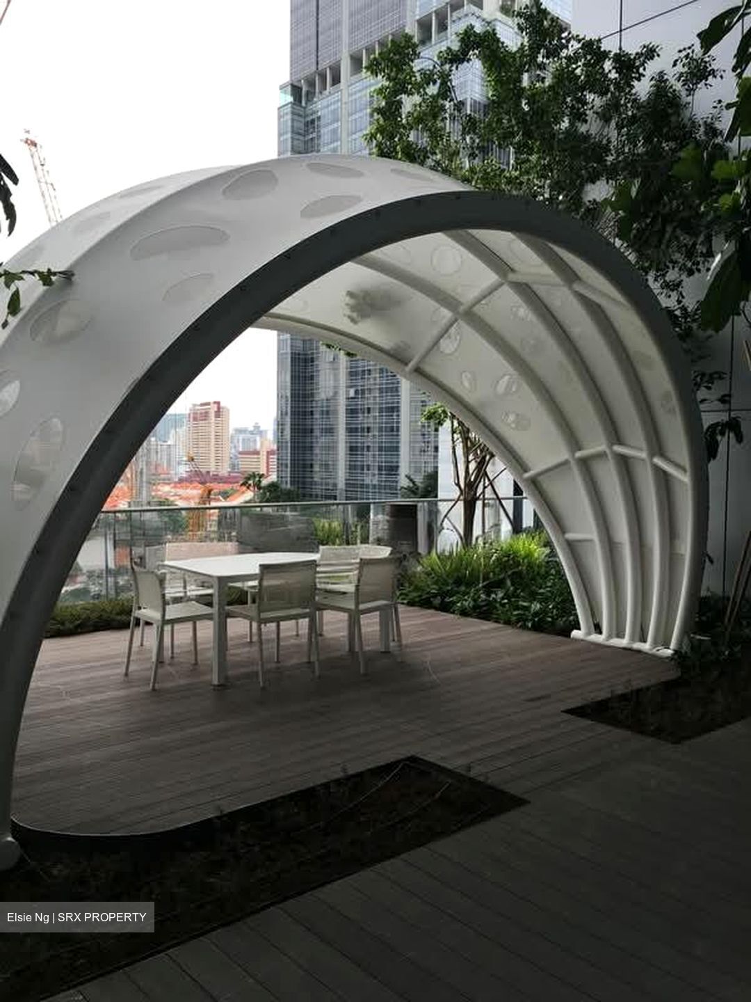 Sbf Center (D1), Retail #607288571